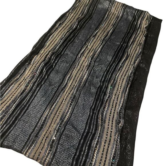 Elegant Striped Scarf - Picture 1 of 2